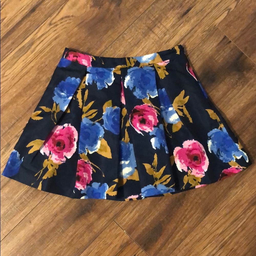 floral mini skirt
